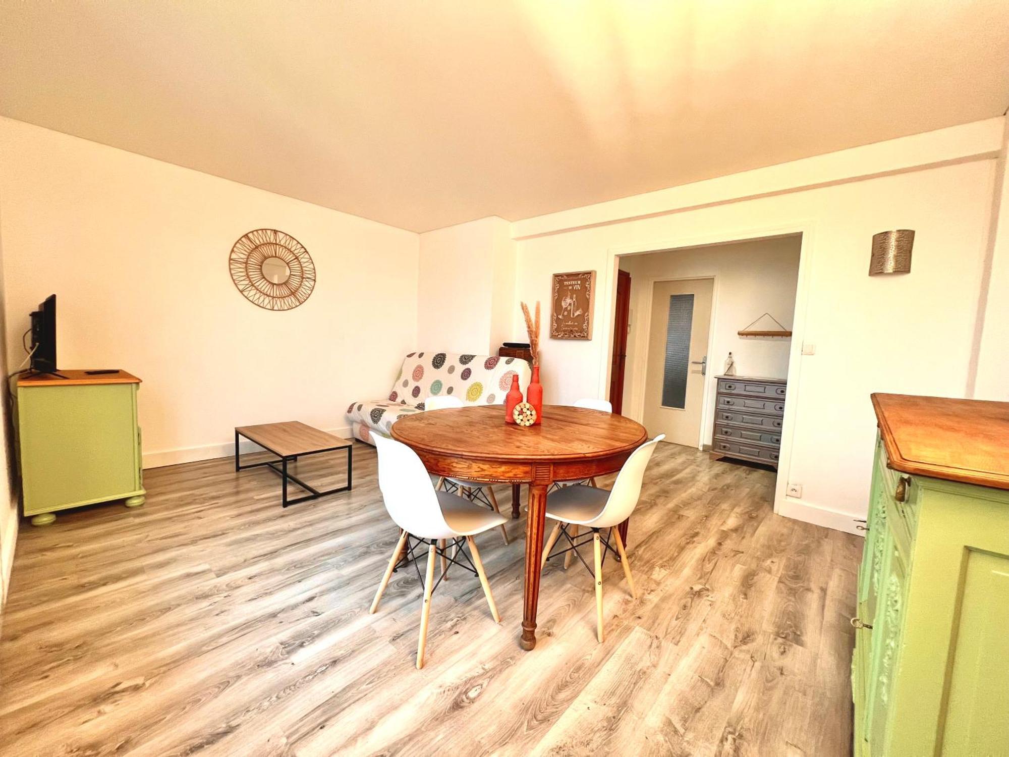 Appartement Proche Gare, 6 Voyageurs Et Stationnement Gratuit Реймс Экстерьер фото